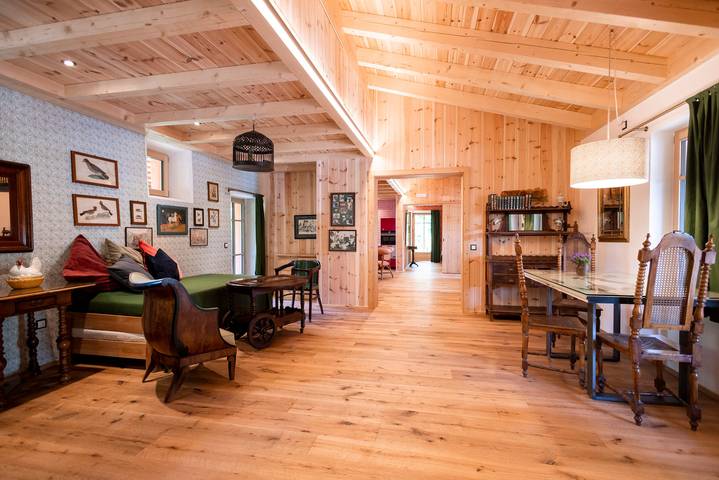 Ferienwohnung für 4 Personen, mit Sauna und Whirlpool sowie Balkon in Oberbozen