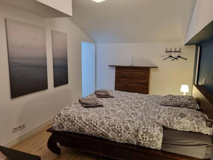 Location de vacances pour 14 personnes, avec vue ainsi que piscine et terrasse à Saint-Viaud - 3