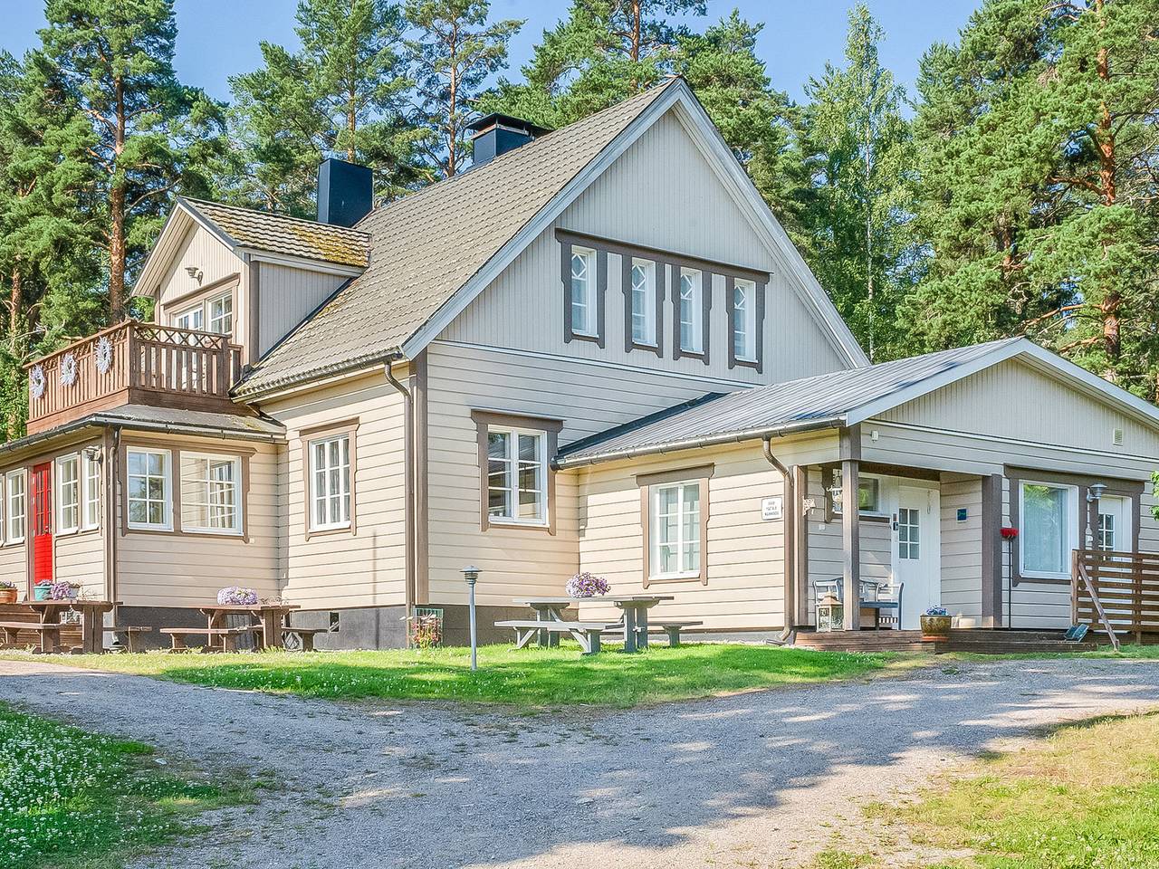 Päätalo, mökkilomat ja perhejuhlat in Asikkala, Päijät-Häme