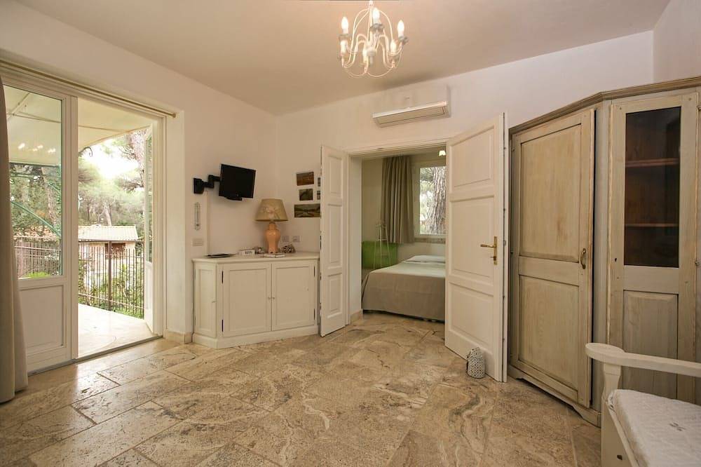 Holiday Home by Marina Beach Tuscany in Marina di Castagneto Carducci, Etruscan Coast