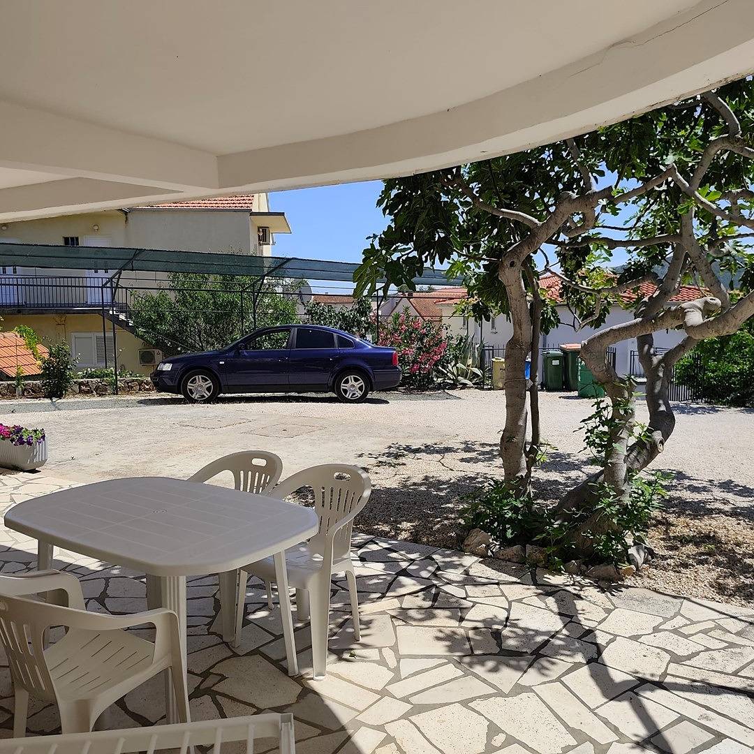 Ganze Wohnung, Studio Apartment mit Terrasse in Primošten, Šibenik-Knin