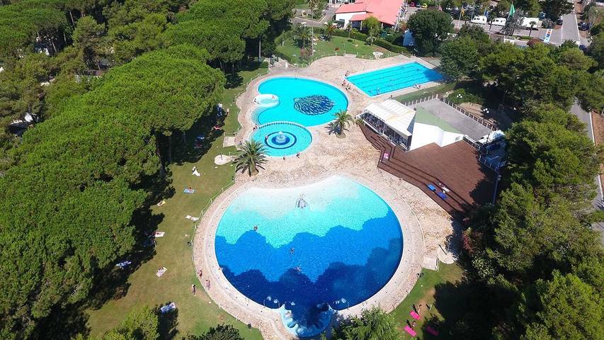 Bungalow für 5 Personen, mit Pool in Kampanien
