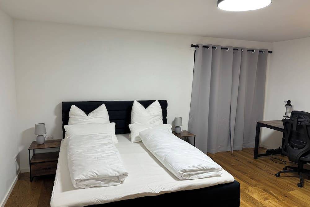 Ganze Wohnung, Deluxe Apartment No.2 in Reutlingen | Mitten in der Innenstadt | Modern in Reutlingen, Neckar-Alb