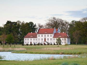 Schloss für 8 Personen, mit Balkon und Garten, mit Haustier in Mecklenburg-Vorpommern