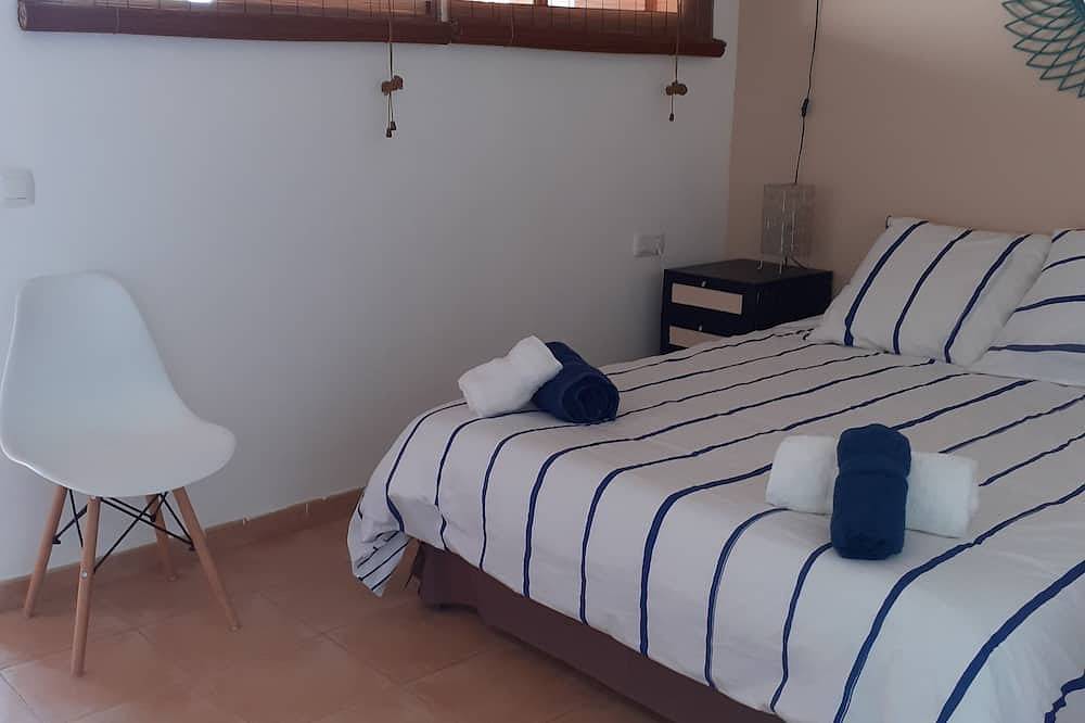 Charmante Wohnung 80 m2 in ruhiger Residenz mit Meerblick. in Costa de Antigua, Antigua