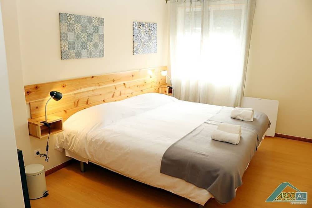 Entire apartment, \"Arco da Faja\" For 7 max in São Miguel Island, Fajã de Baixo