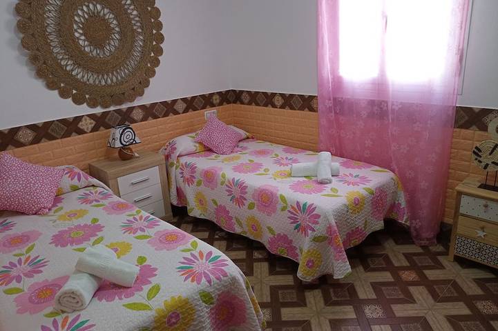 Casa en Conjunto Rural con Piscina y Barbacoa en Moriles Donde Relajarte in Moriles, Córdoba Provinz