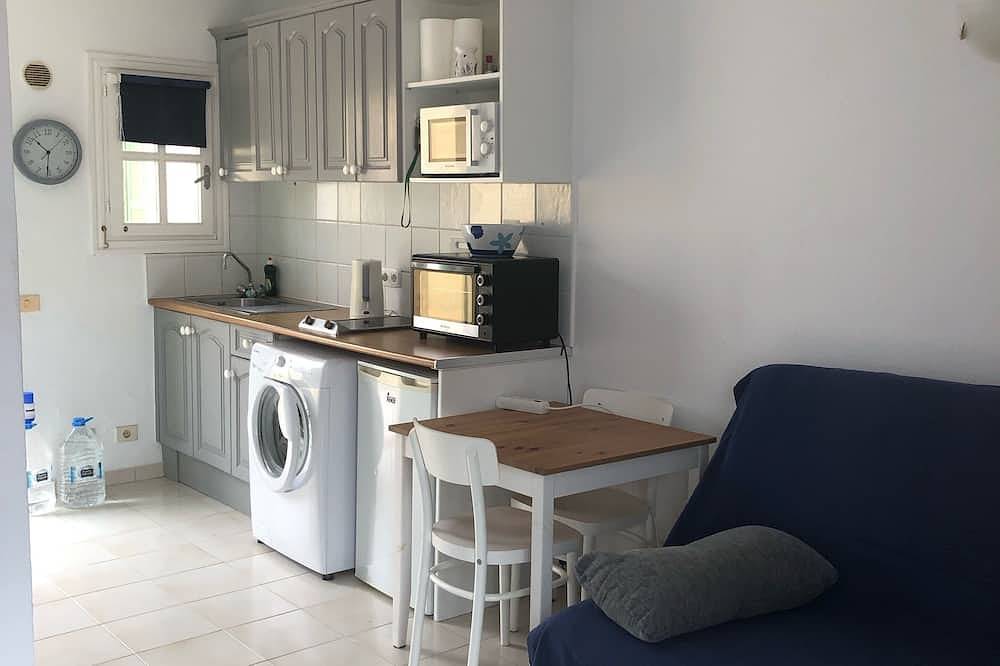 Ganze Wohnung, Großes Studio-Apartment mit Panoramablick auf das Meer in Costa de Antigua, Antigua