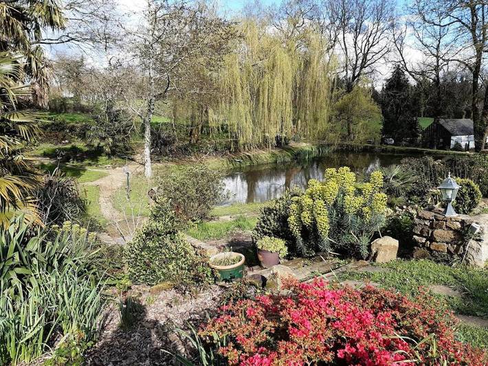 Location de vacances pour 6 personnes, avec Balcon et Terrasse à Plémet