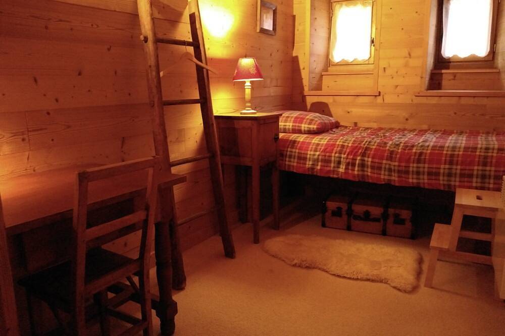 Beautiful wooden apartment - in the heart of the Queyras Natural Park - Aiguilles in Abriès, Queyras