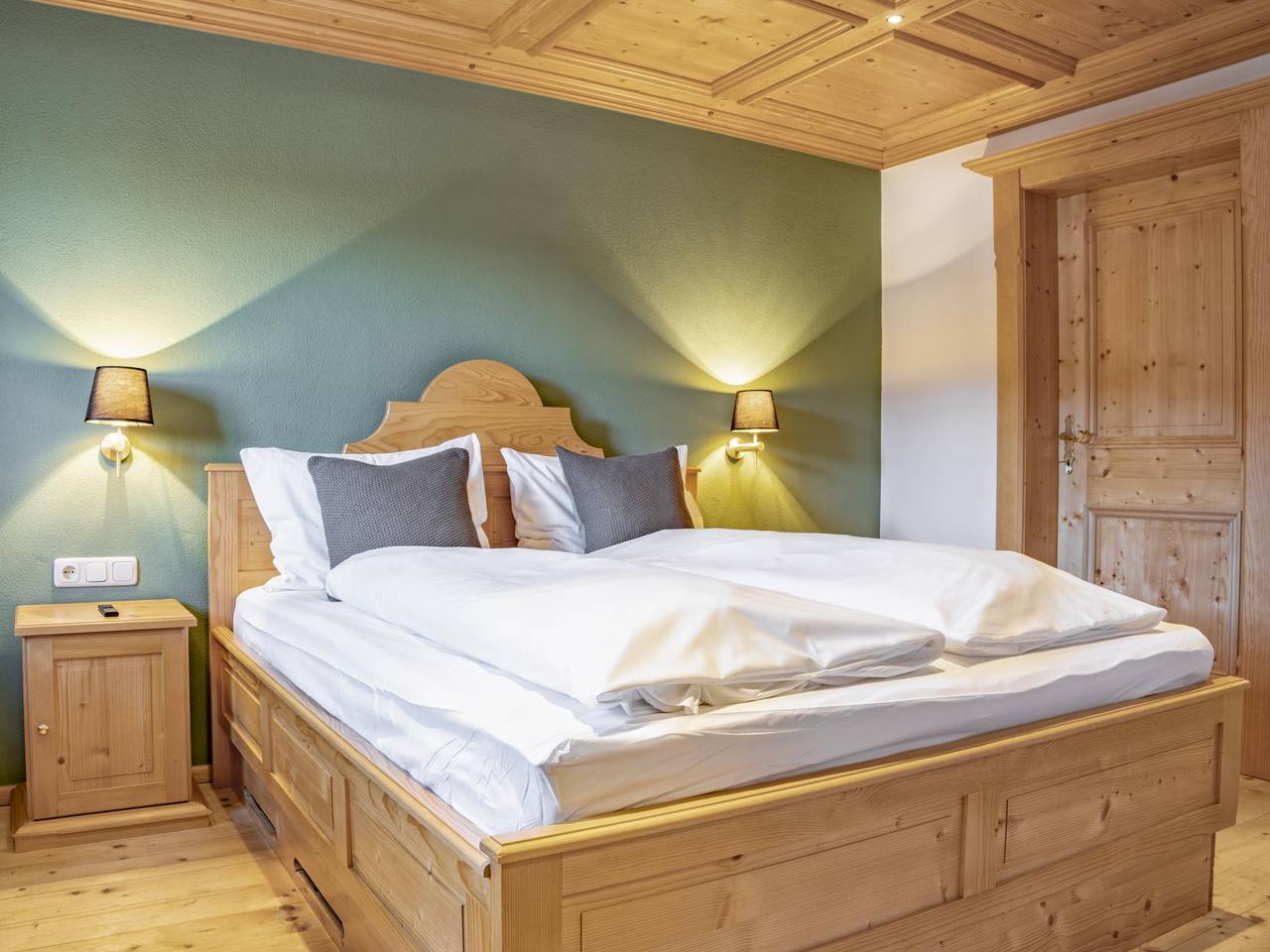 Uriges Chalet mit Wellness in Skiliftnähe in Reith bei Kitzbühel, Kitzbüheler Alpen