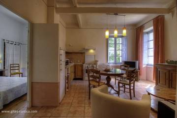 Casa De Huéspedes para 4 Personas en Azilone-Ampaza, Córcega del Sur, Foto 2