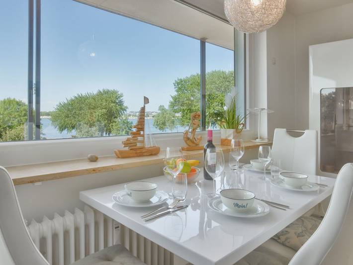 Ferienwohnung für 2 Personen, mit Seeblick und Ausblick sowie Balkon, mit Haustier in Heiligenhafen