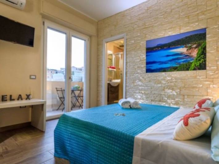 Ferienwohnung für 5 Personen, mit Balkon und Terrasse in Cagliari
