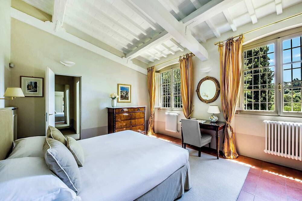 5Br Villa 1 Mile From Dt Florence, W/ Heated Pool! in Comune di Galuzzo (1861-1865), Florence