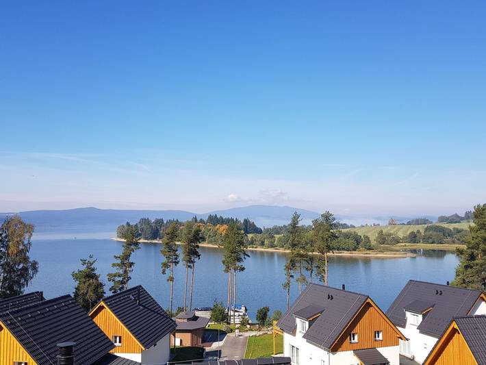 Ferienhaus für 8 Personen, mit Balkon und Garten in Tschechien