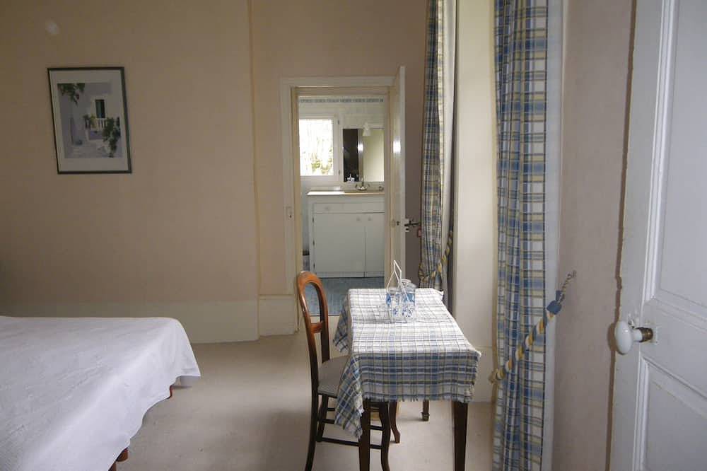 Belle maison dans la vallée de la Dordogne in Cazoulès, Quercy