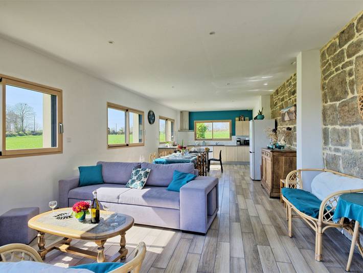 Location de vacances pour 6 personnes, avec terrasse et jardin à Ploubezre - 3