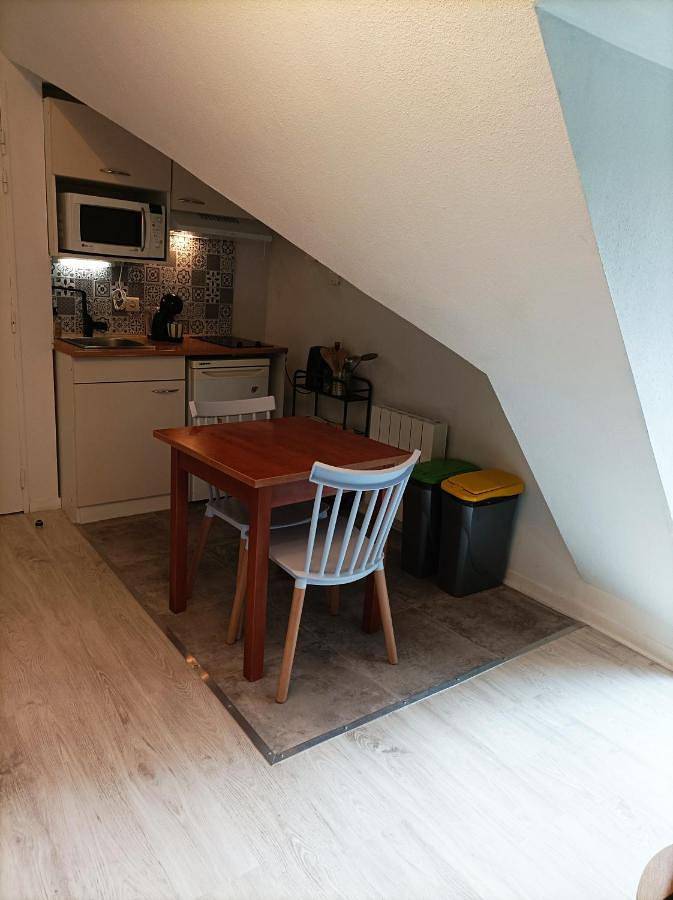 Appartement entier, Studio cosy Piscine Rocherfort en Terre Centre in Rochefort-en-Terre, Région de Vannes