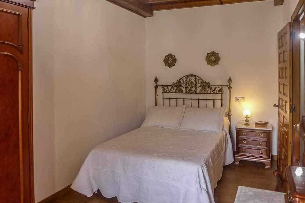 Rural House Vely for 8 people in Peñamellera Baja, Sierra del Cuera