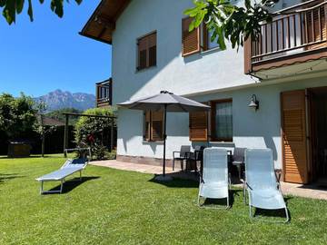 Gîte pour 4 personnes, avec jardin et vue, animaux acceptés à Levico Terme