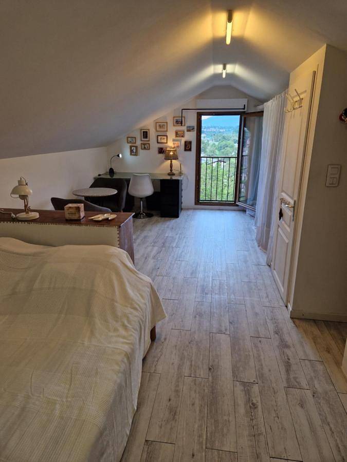 Appartement de vacances pour 3 personnes, avec Balcon et Terrasse ainsi que Jardin et Vue à Gaillard