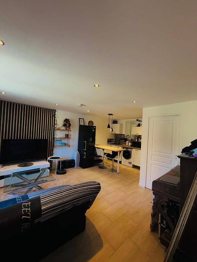 Gîte pour 4 personnes, avec terrasse et vue à Noailhac (Tarn)