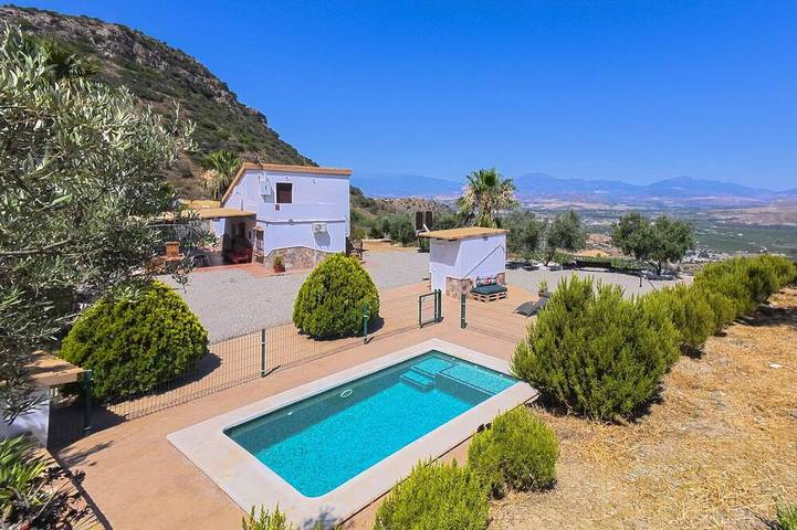 Casa rural para 8 personas, con jardín además de terraza y piscina, Se admiten mascotas - 1