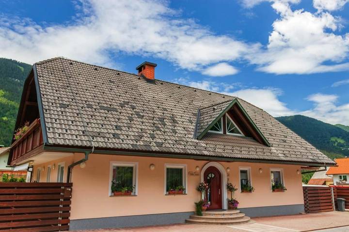 Chambre d’hôte pour 2 personnes, avec Balcon et Terrasse ainsi que Jacuzzi et Jardin à Kranjska Gora