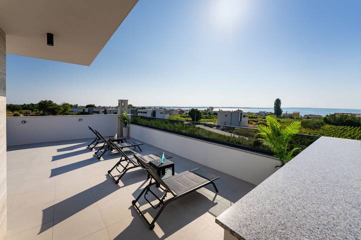 Ferienwohnung für 5 Personen, mit Garten in Vrsi - 2