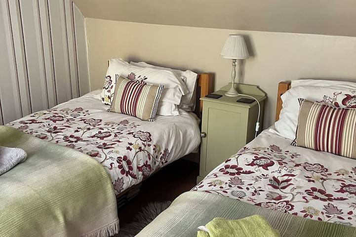 Charming fishermans’ cottage in picturesque Crovie in Crovie, Aberdeenshire