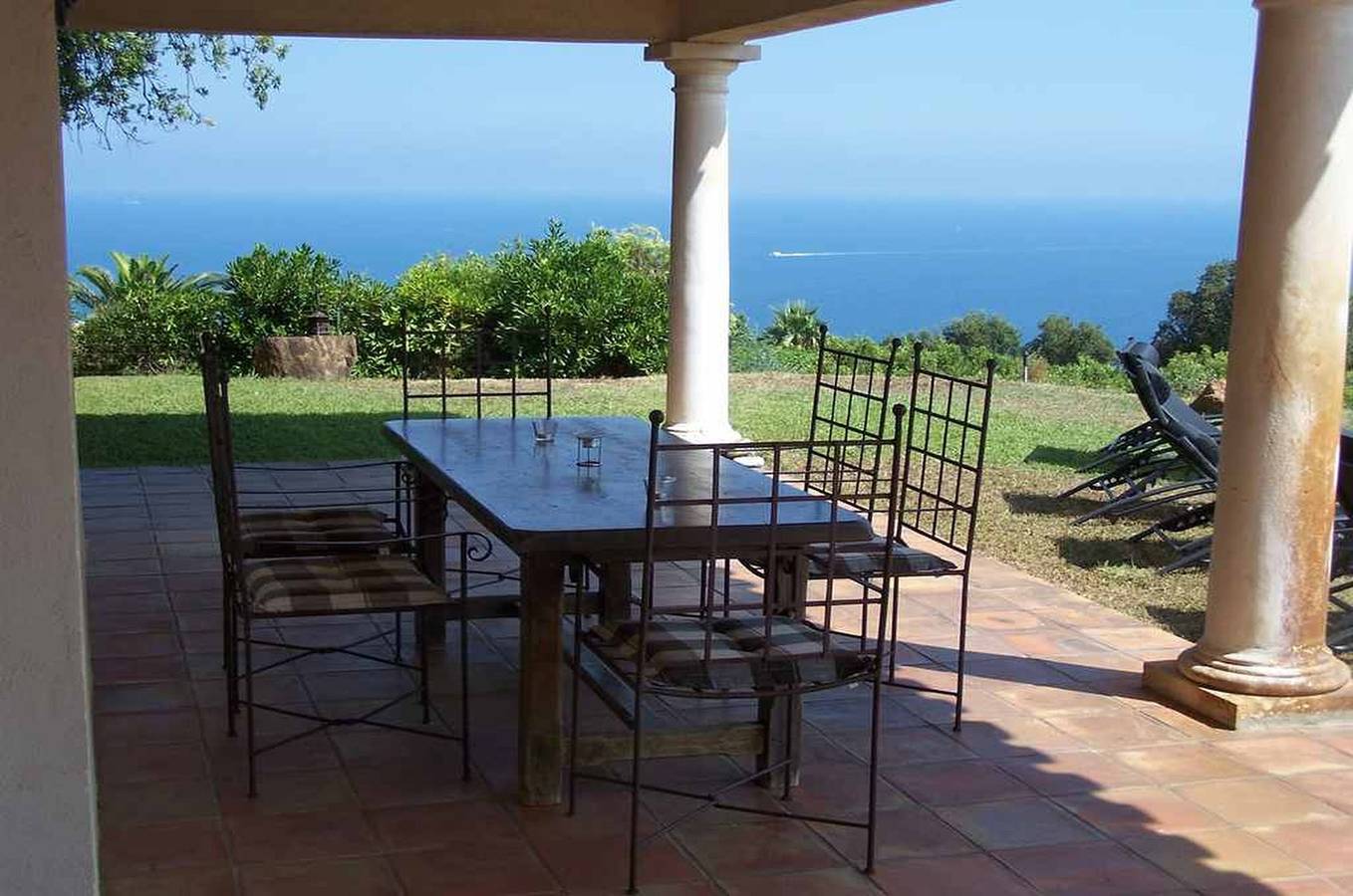 Villa voor 9 personen met terras in La Nartelle, Sainte-Maxime