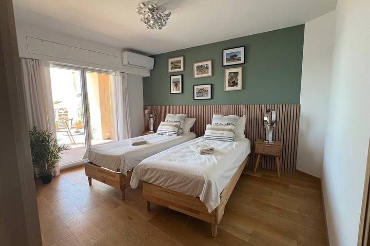 Apartamento entero, Appt. 140 m² Cannes -la Napoule- Saint Raphael Front de mer - 2 rooms 6 pers. in Le Trayas, Costa mediterránea (Francia)