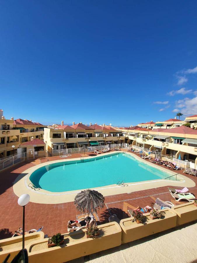 Apartment for 2 people, with Balcony and Terrace as well as Pool and View in Mare Verde