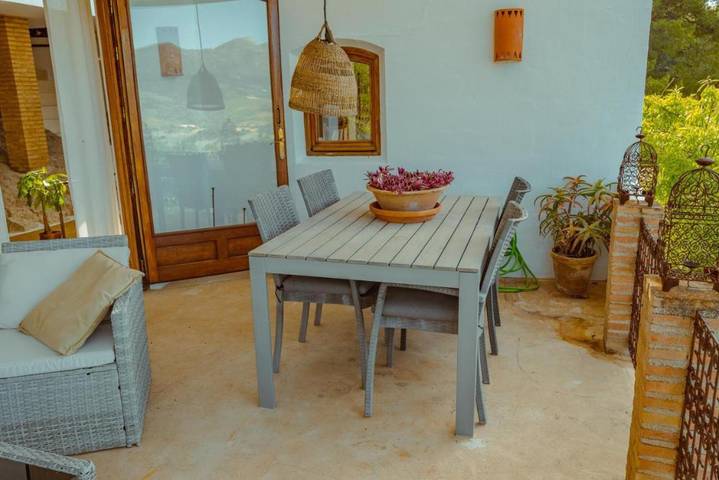 Casa rural para 4 personas, con piscina además de vistas y jardín en Serranía de Ronda - 4