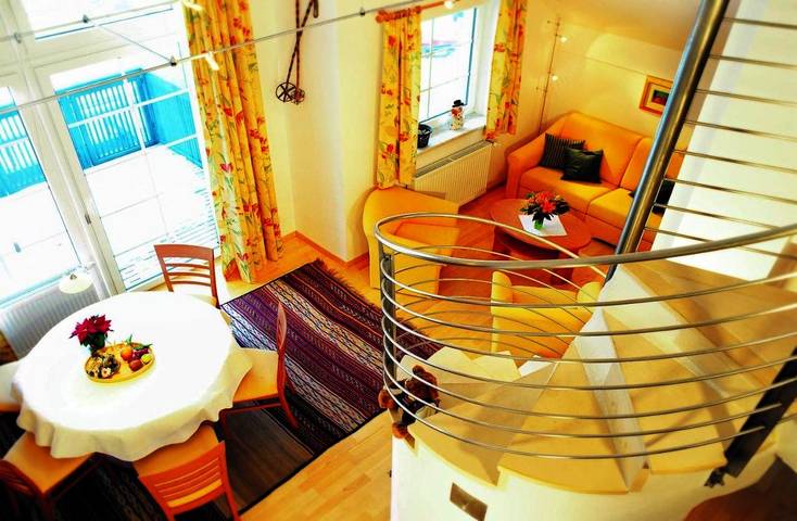 Vakantieappartement voor 6 personen, with uitzicht and sauna as well as balkon in Obertauern