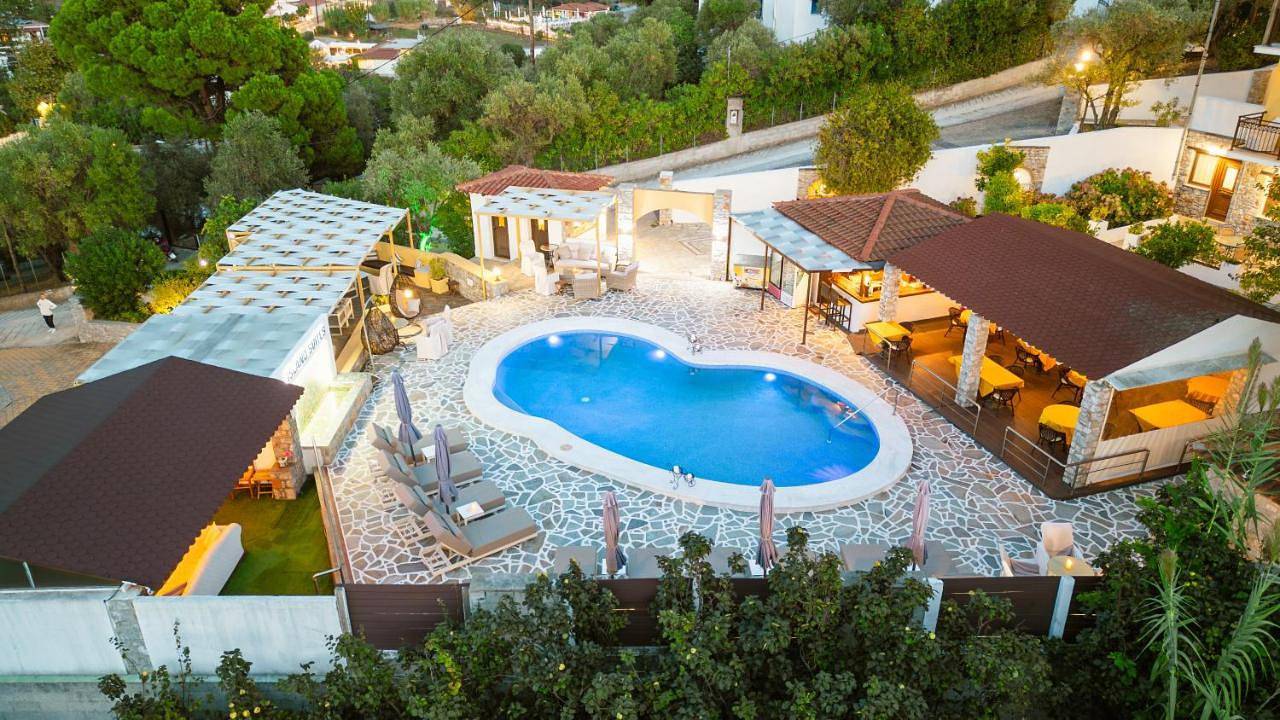 Skiathos Island Suites in Troulos, Sporades