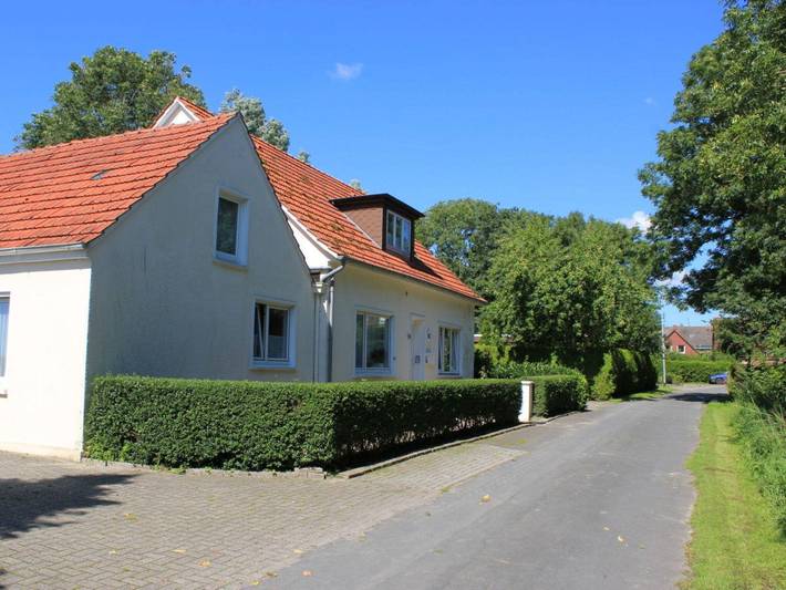 Ferienhaus für 5 Personen, mit Terrasse und Garten in Altfunnixsiel
