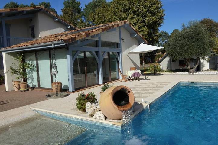 Location de vacances pour 2 personnes, avec Jardin et Piscine à Liposthey