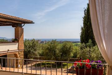 Agriturismo per 6 Persone in Follonica, Costa degli Etruschi, Foto 1