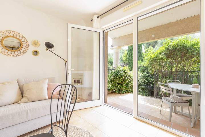 Gîte pour 4 personnes, avec balcon, adapté aux familles à Antibes - 3
