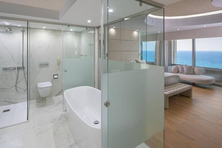 Bungalow für 2 Personen, mit Balkon und Whirlpool sowie Terrasse und Garten auf Rhodos - 3