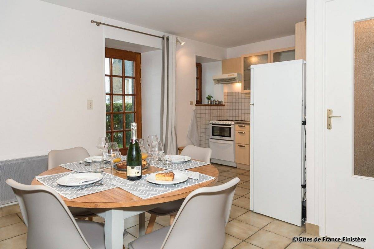 Ty coz-Kerzivez in Plougastel-Daoulas, Brest region