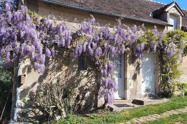 Location de vacances pour 3 personnes, avec jardin, animaux acceptés à Maigné