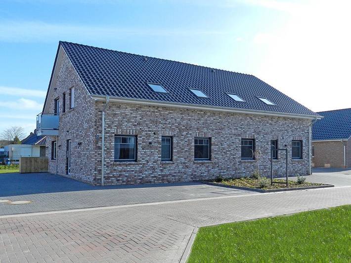 Ferienhaus für 9 Personen, mit Garten und Whirlpool sowie Terrasse und Sauna in Butjadingen - 2