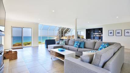 Holiday Home for 16 People in Culburra, Culburra Beach, Photo 4