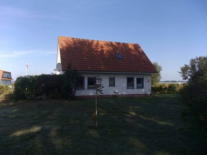 Ferienhaus für 6 Personen, mit Sauna und Garten sowie Seeblick und Balkon, kinderfreundlich in Fuhlendorf - 3