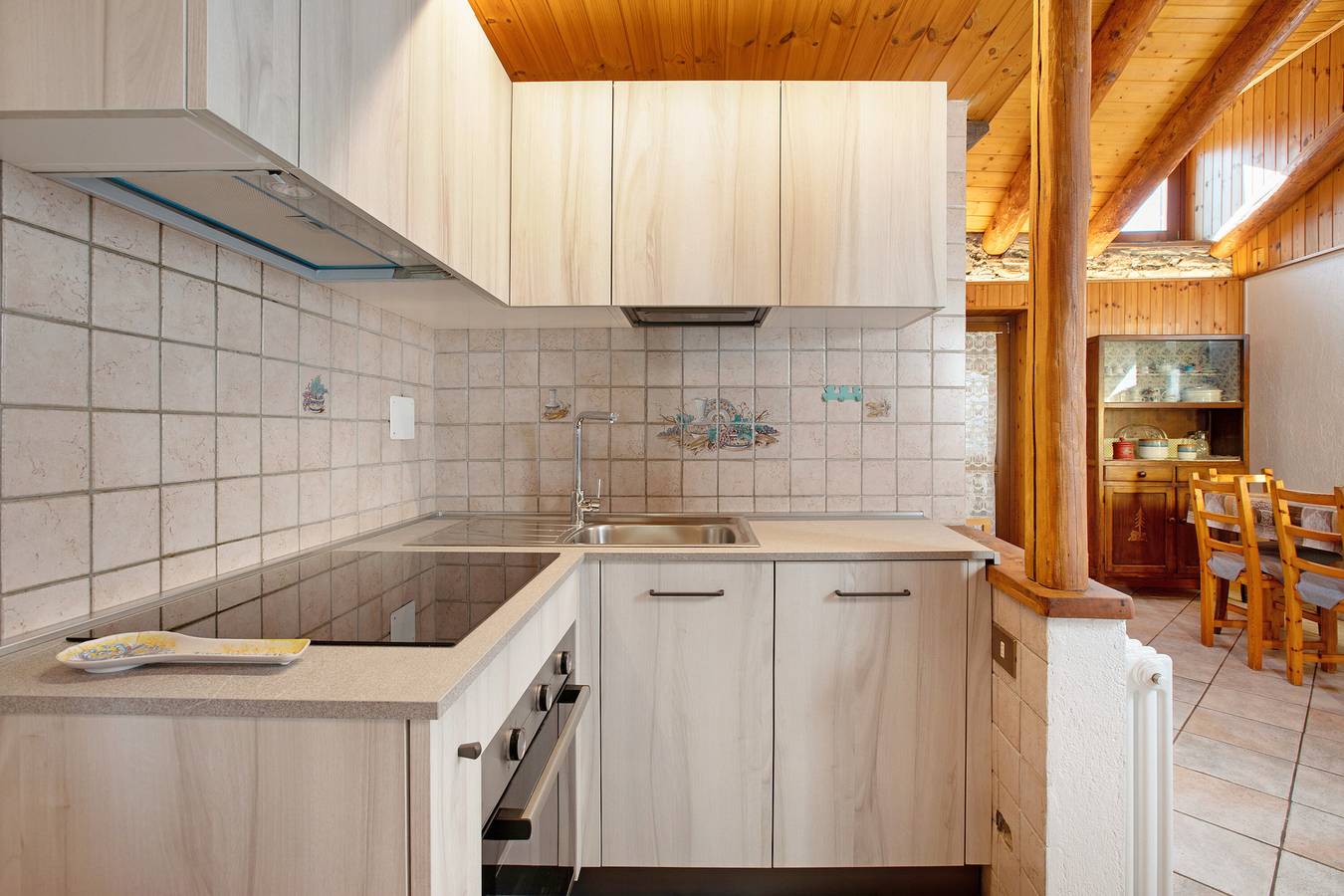 'Tillier Valtournenche' Apartment with Mountain View, Balcony and Wi-Fi in Breuil-Cervinia, Valtournenche