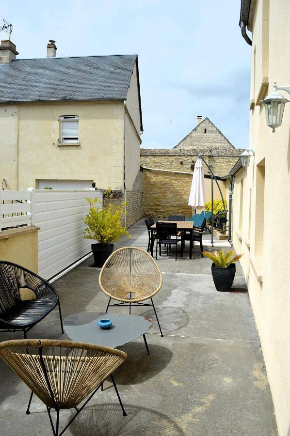 Location de vacances pour 8 personnes, avec terrasse à Bény-sur-Mer - 2