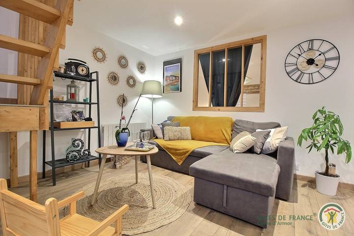 Gîte pour 4 personnes, avec terrasse à Ploubazlanec